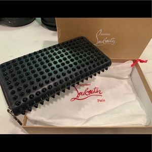 Christian LOUBOUTIN zip around wallet